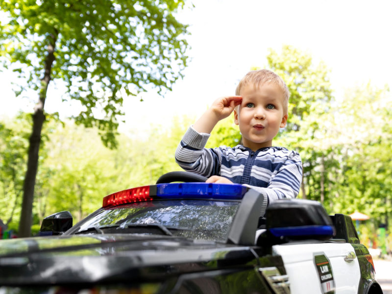 6x spelletjes, boekjes en speelgoed over de politie